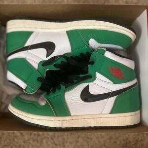Nike Green and White High-Top Sneakers